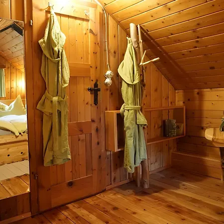 Holiday home Almhuette Auszeit *