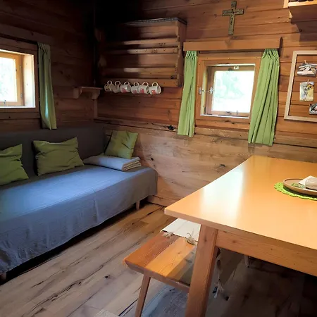 Almhuette Auszeit * 도너스바크워드